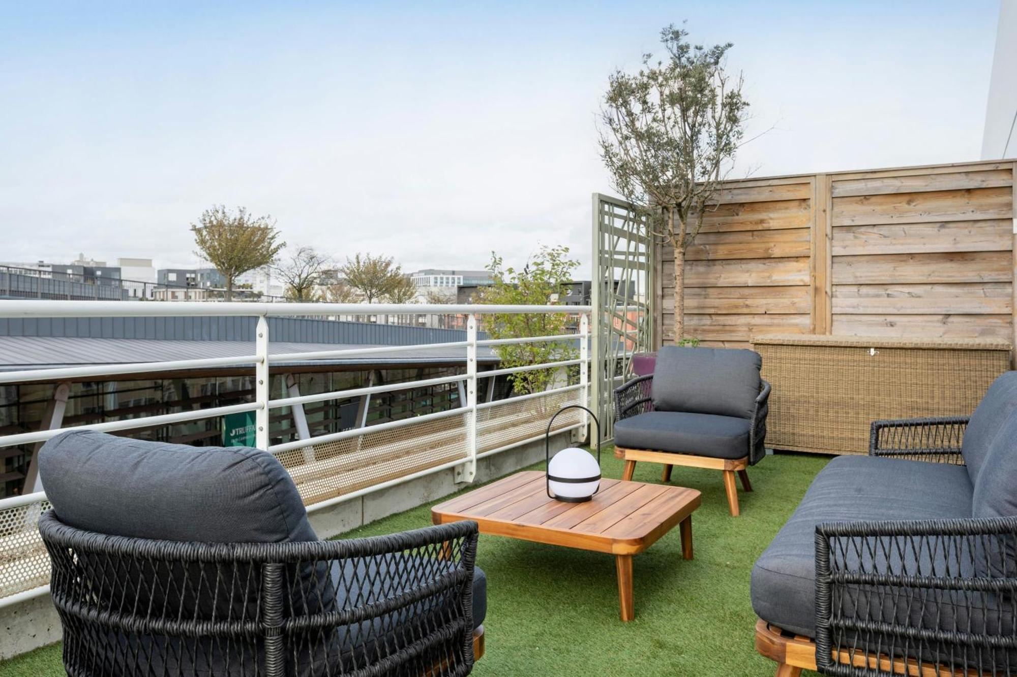 Hotel Courtyard By Marriott Paris Arcueil Exterior foto
