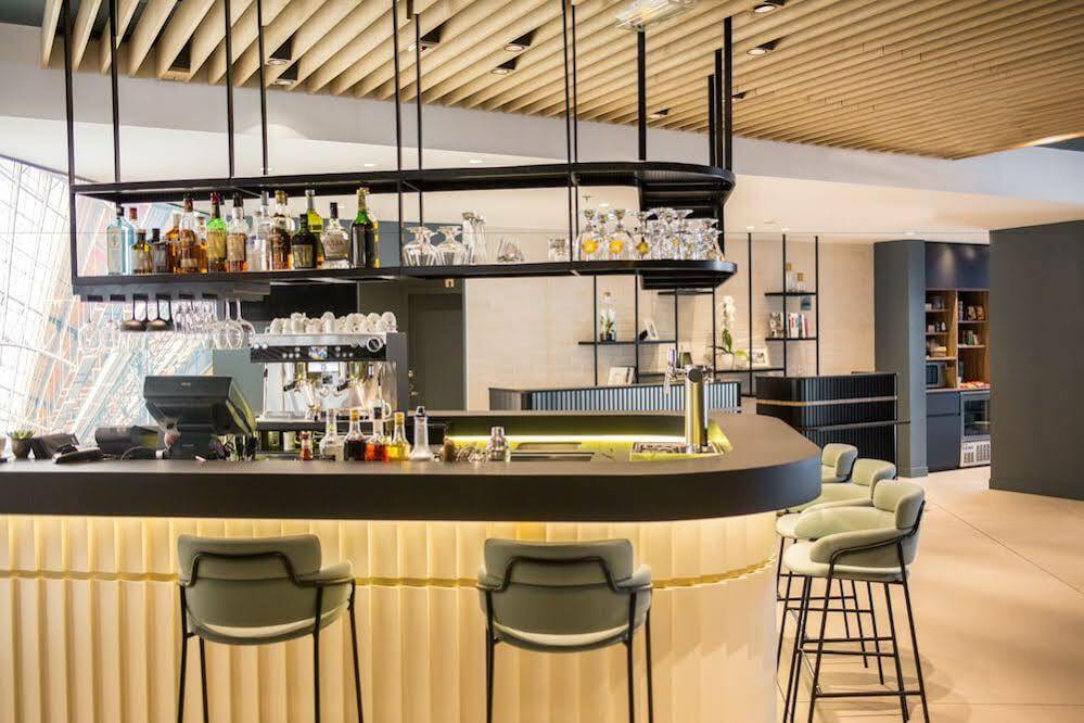 Hotel Courtyard By Marriott Paris Arcueil Exterior foto